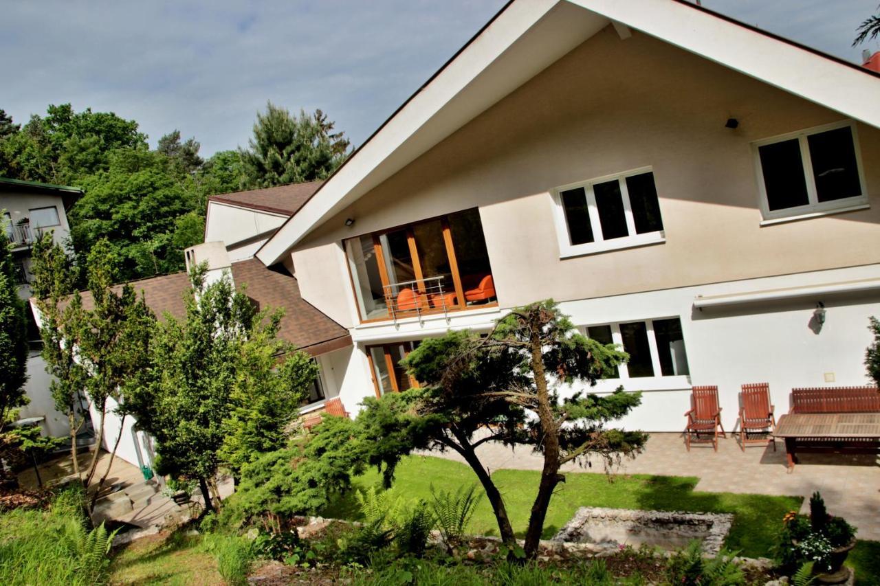 Vila Prag 外观 照片